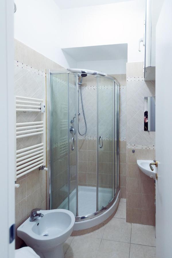 Tiburtina Inn Guest House Rzym Zewnętrze zdjęcie