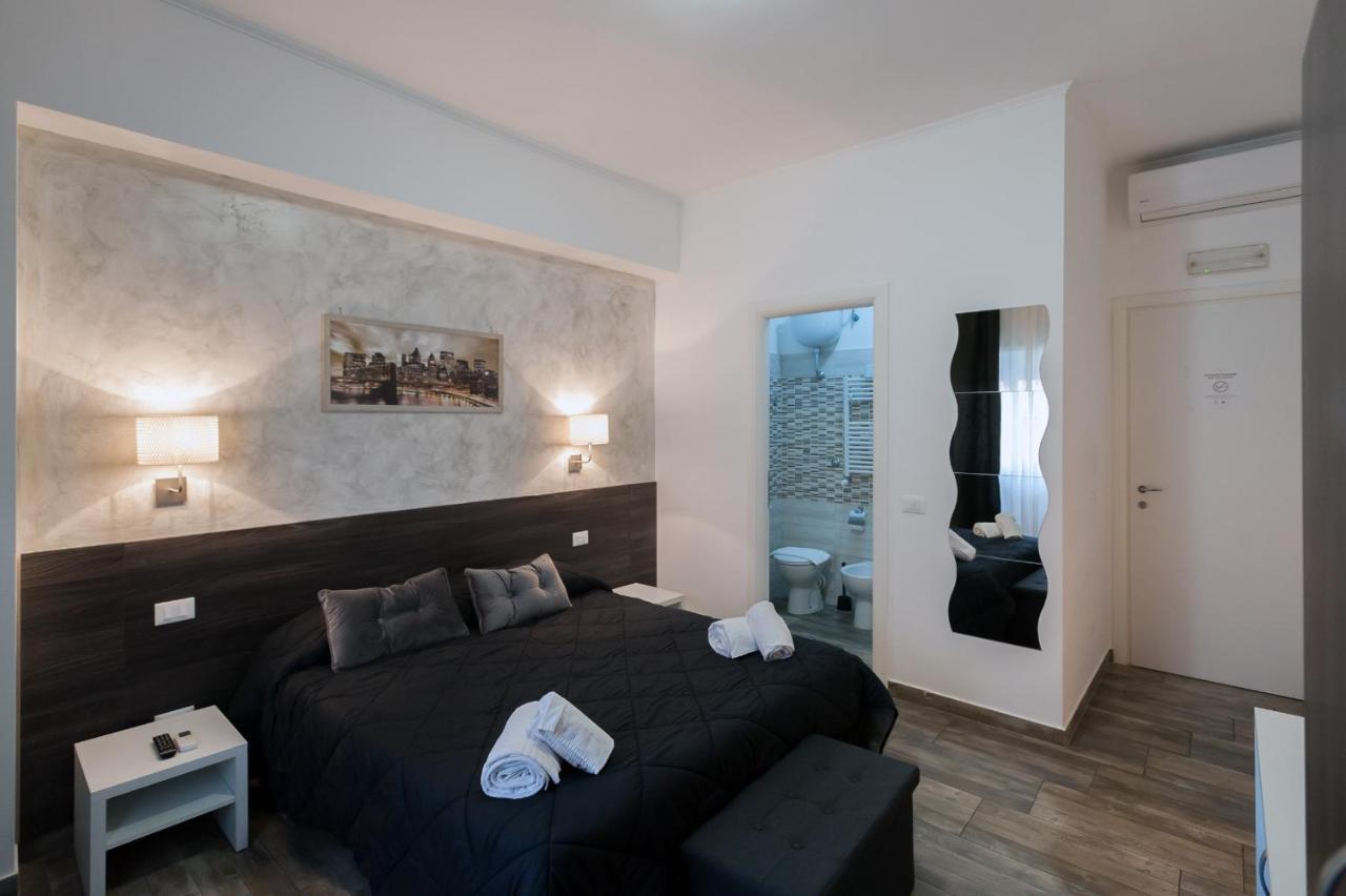 Tiburtina Inn Guest House Rzym Zewnętrze zdjęcie