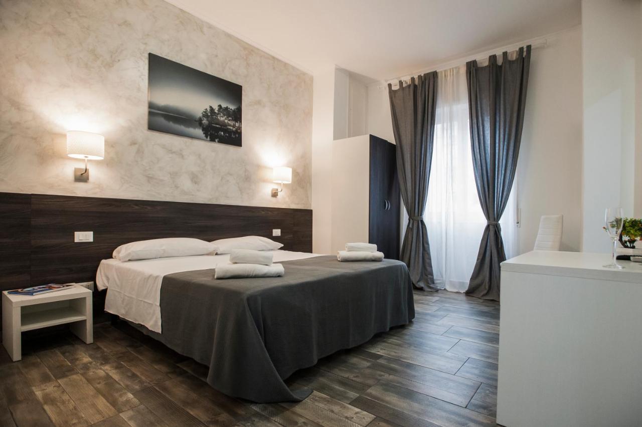 Tiburtina Inn Guest House Rzym Zewnętrze zdjęcie