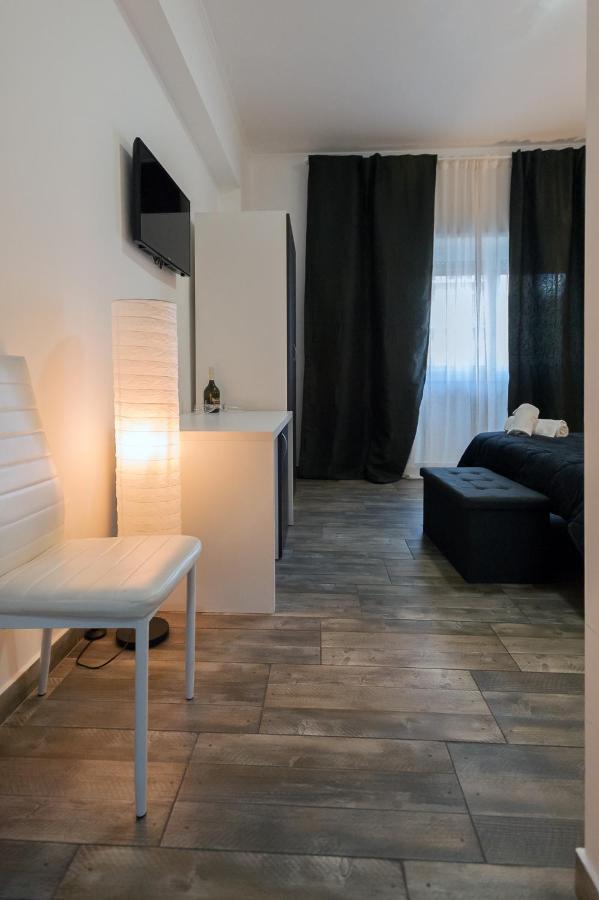 Tiburtina Inn Guest House Rzym Zewnętrze zdjęcie